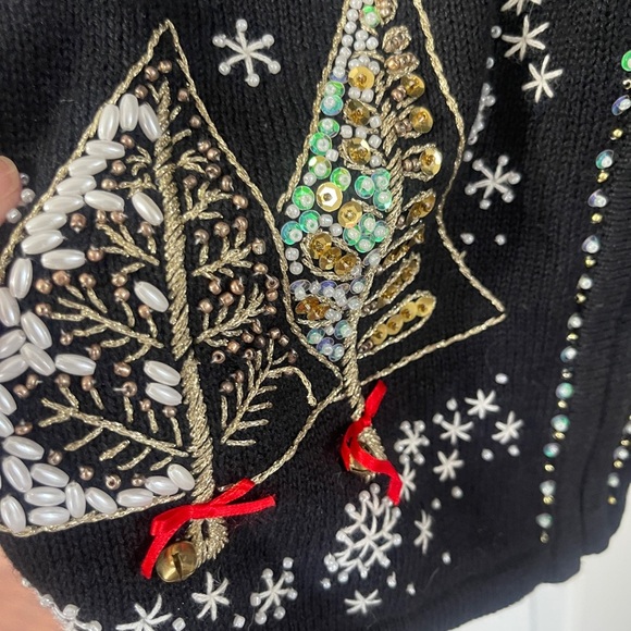 Tiara International Small Black Christmas Sweater Beaded Embroidery Sequin Bell - Picture 3 of 8